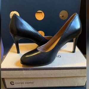 Brand New! Corso Cosmo Black Leather 8.5 Pump